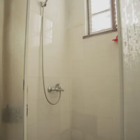 Albergue Hotello *